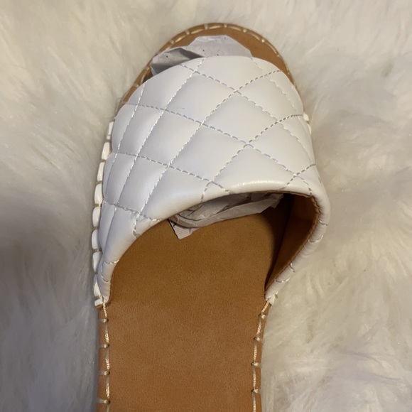 Quilted Espadrille Slide Sandals - Picture 4 of 6
